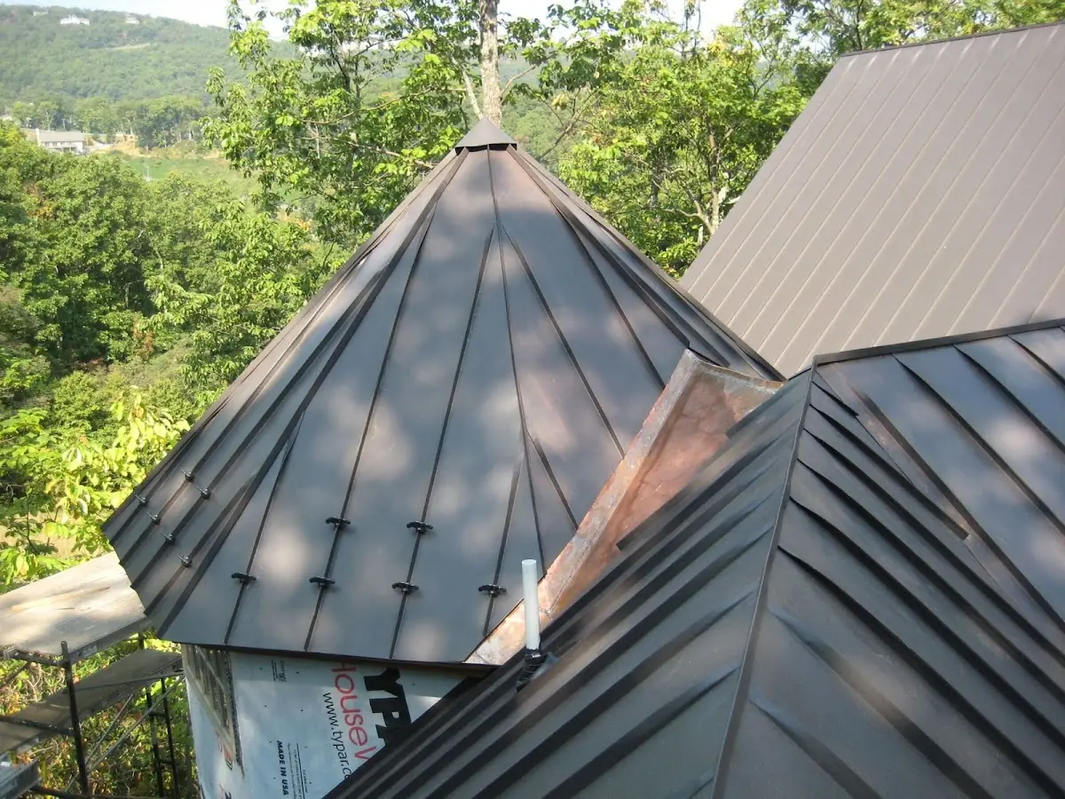 Professional Roof Tarp Installation by Craftsman Roofing in South Manchaca